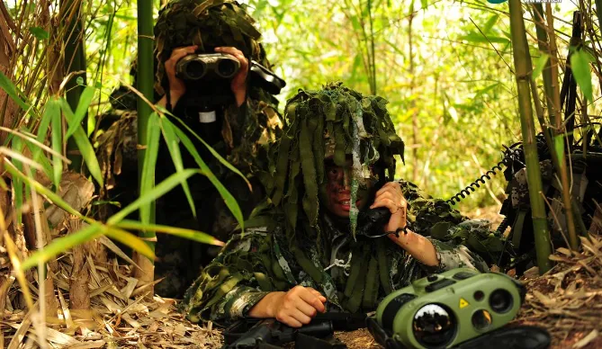 Scout Military Binoculars: A Sharp Eye For Battlefield Insight